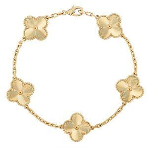 Gold Quatrefoil Clover Motif Bracelet